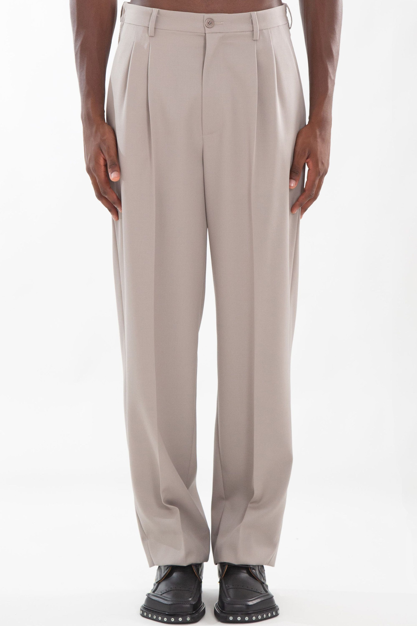 Signature Pleated Side Zip Pants BEIGE