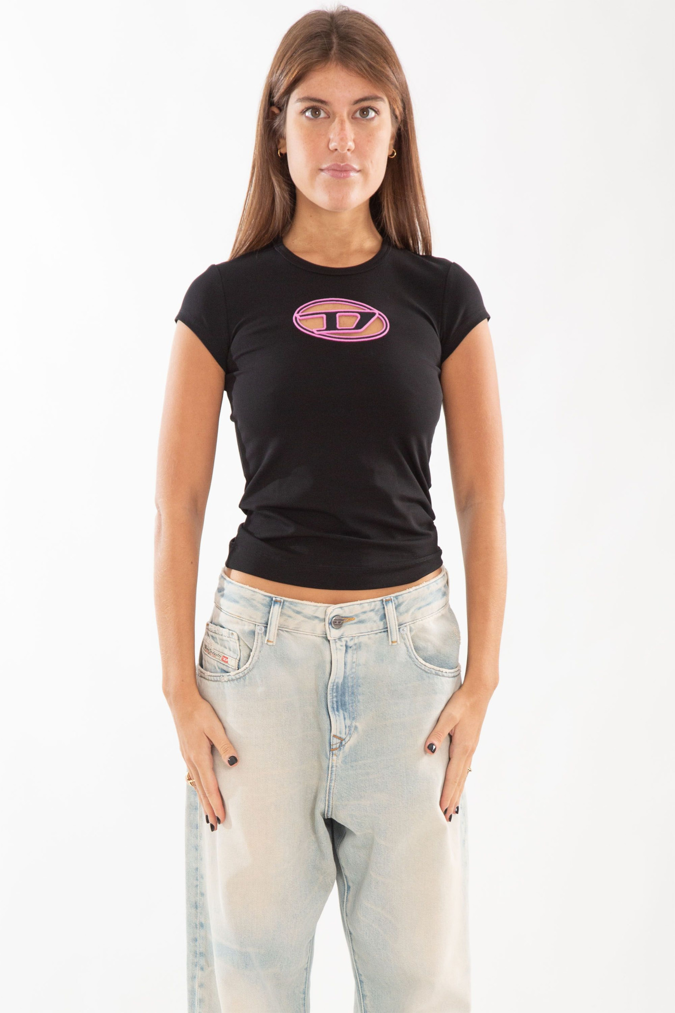 T-Angie Oval D Tee