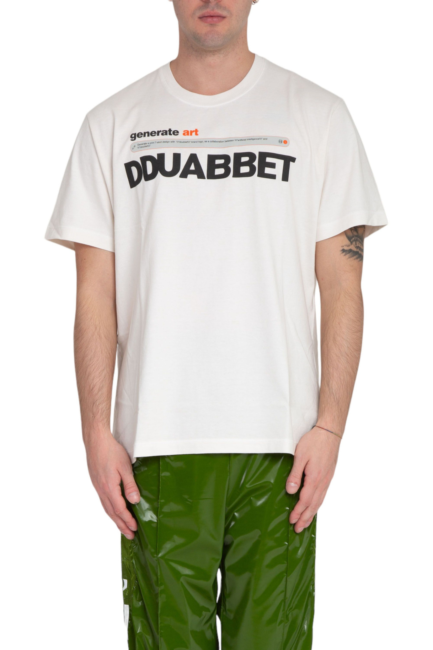 AI-Generated Doublet Logo Tee BIANCO