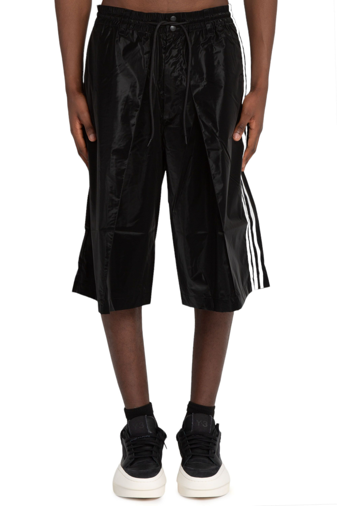 Triple Black 3-Stripes Shorts NERO